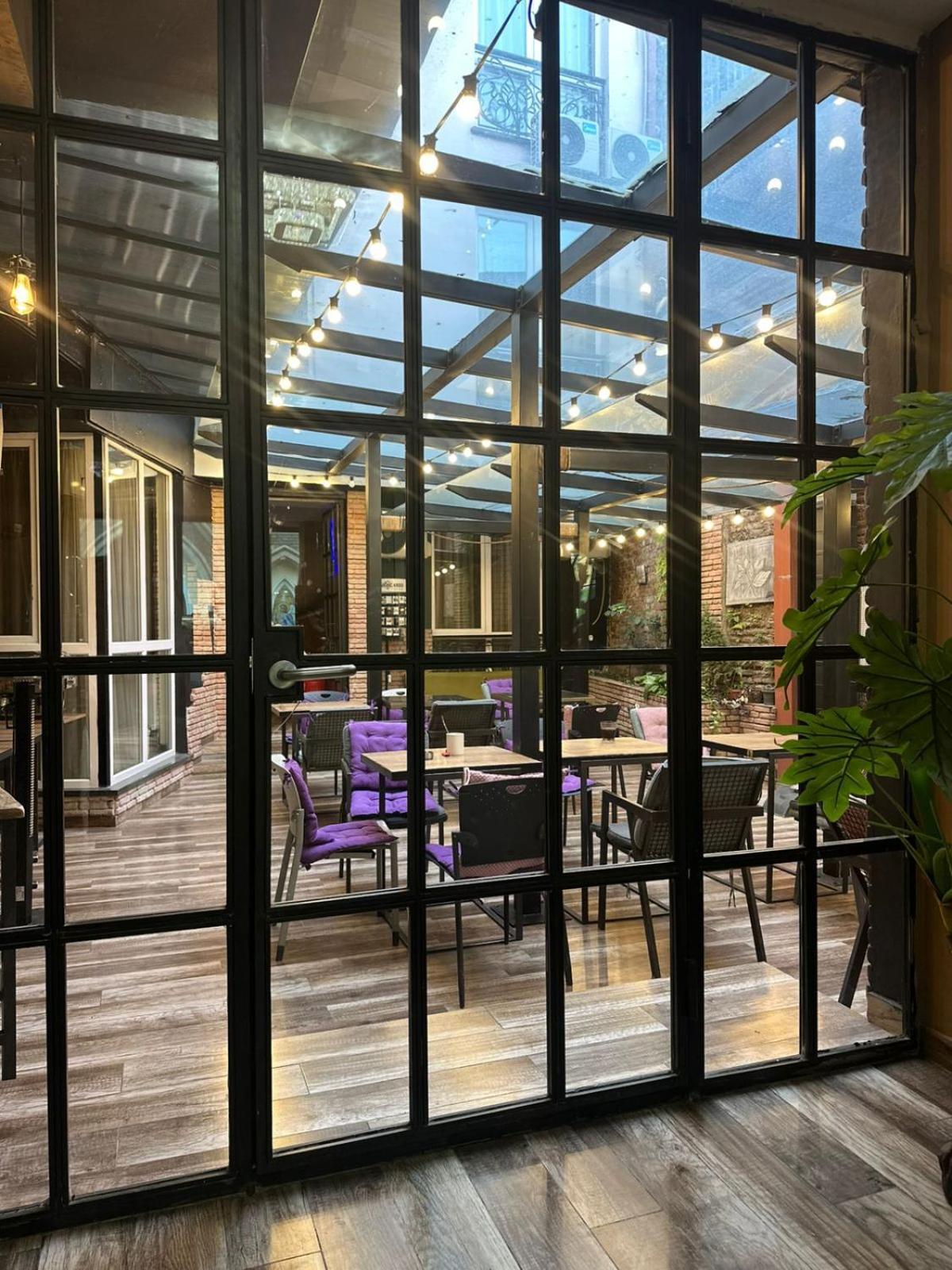 טביליסי Diuma Hotel מראה חיצוני תמונה