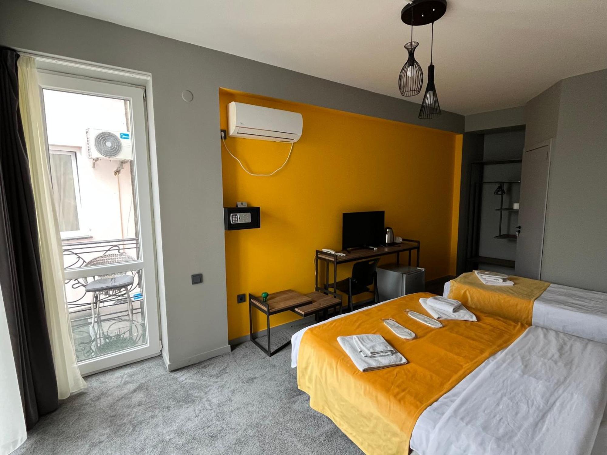 טביליסי Diuma Hotel מראה חיצוני תמונה