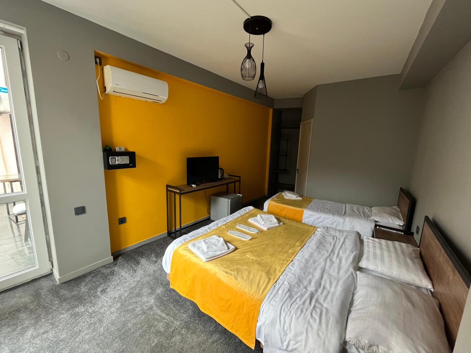 טביליסי Diuma Hotel מראה חיצוני תמונה