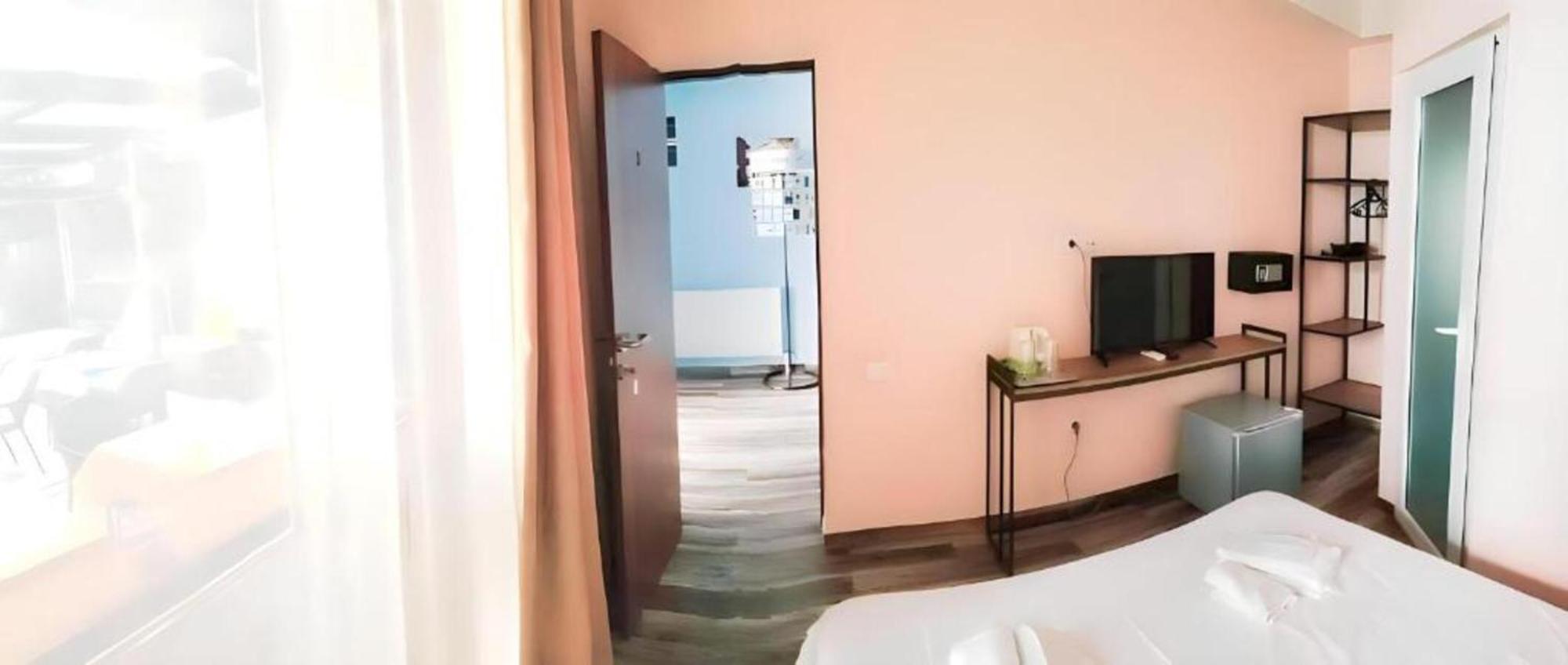 טביליסי Diuma Hotel מראה חיצוני תמונה
