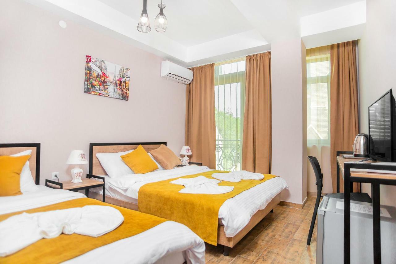 טביליסי Diuma Hotel מראה חיצוני תמונה